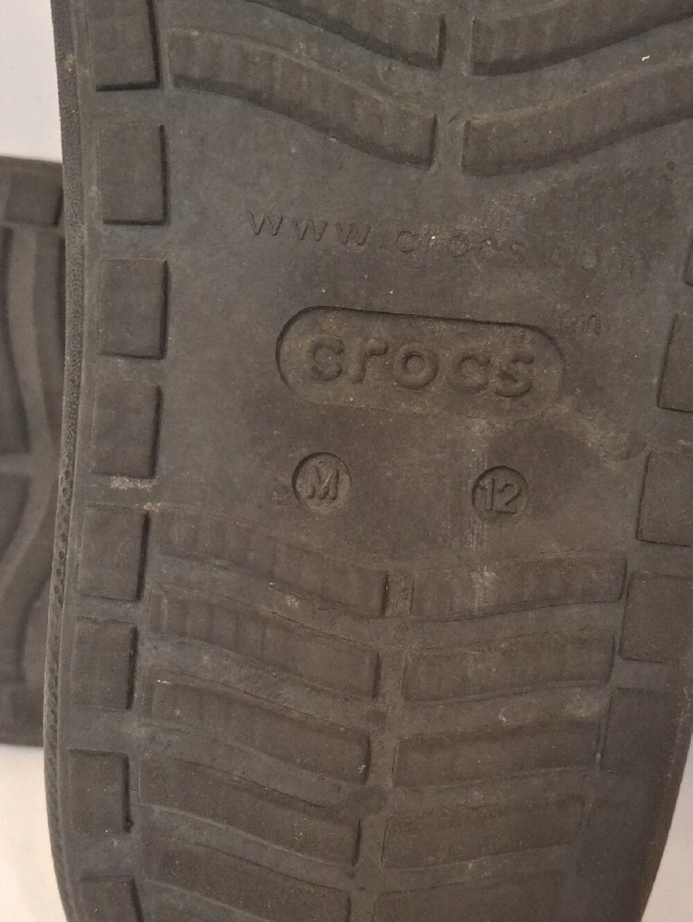 Crocs Mens Yukon Vista II Thong Flip Flop Sandals. Cushioned Footbed